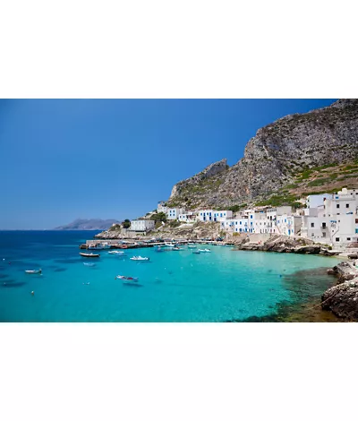 In Sicily, tour among dream beaches